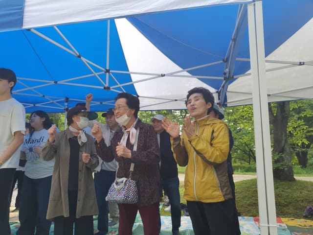 야외 예배 · 13